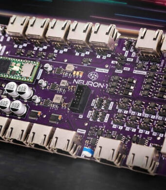 Controlador CNC universal Neuron-1