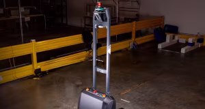 Robot móvil autónomo OL-450S con carga inalámbrica