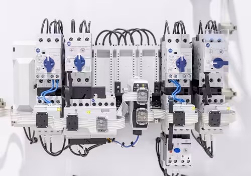Control de motores EtherNet/IP In-cabinet con diagnóstico