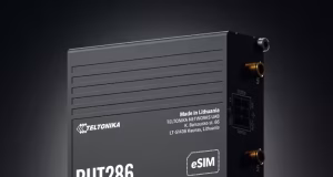 Router LTE Cat 4 RUT286 para IoT industrial global